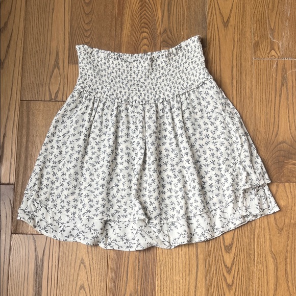 Rails White and Black Floral Skater Skirt - Picture 3 of 7